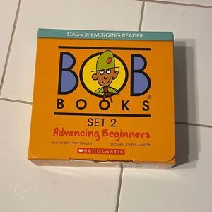 Scholastic BOB Books Set 2 - Orange and Blue, 1B